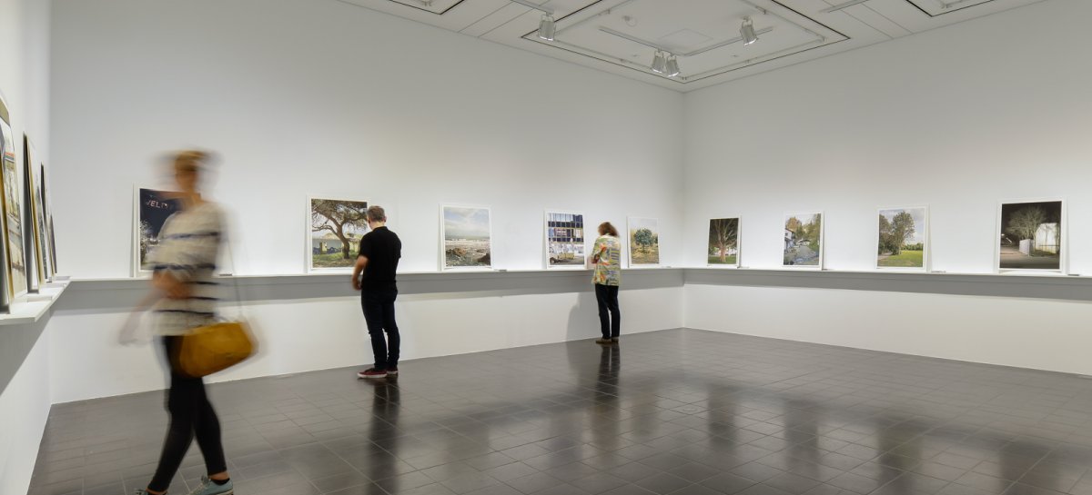 Ausstellungsansicht | Installation view: Triennale der Photographie, Hamburger Kunsthalle: Eva Leitolf »Postcards from Europe 06/15«