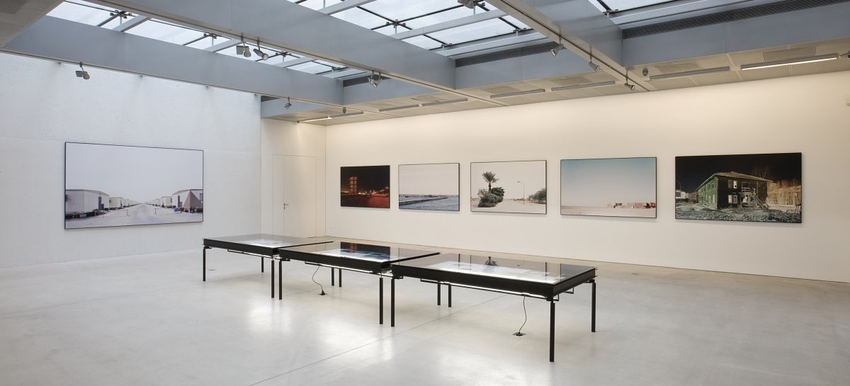 Gregor Sailer »Closed Cities«, Ausstellungsansicht | Exhibition view Taxispalais Kunsthalle Tirol, 2013