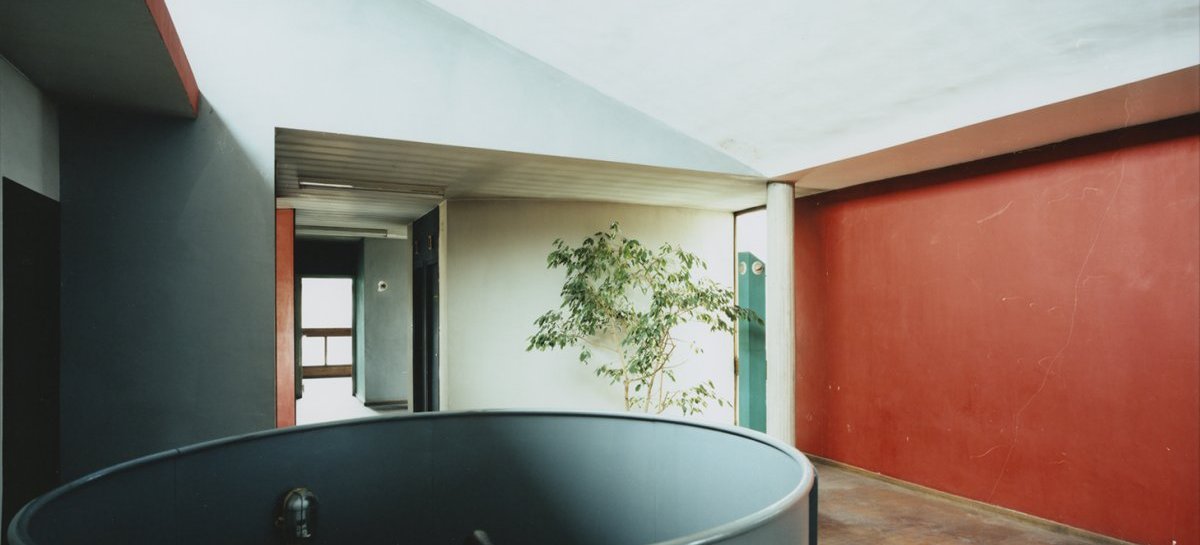 Guido Guidi: »Usine Duval«, from the series »Le Corbusier - 5 Architectures«, 2003