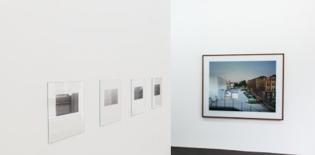 »Zimmer mit Aussicht | room with a view«. Installationsansicht | exhibition view Kehrer Galerie, 2016.