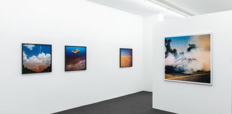 »Daniel Tchetchik: Sunburn«. Installationsansicht | Exhibition view Kehrer Galerie, 2016.